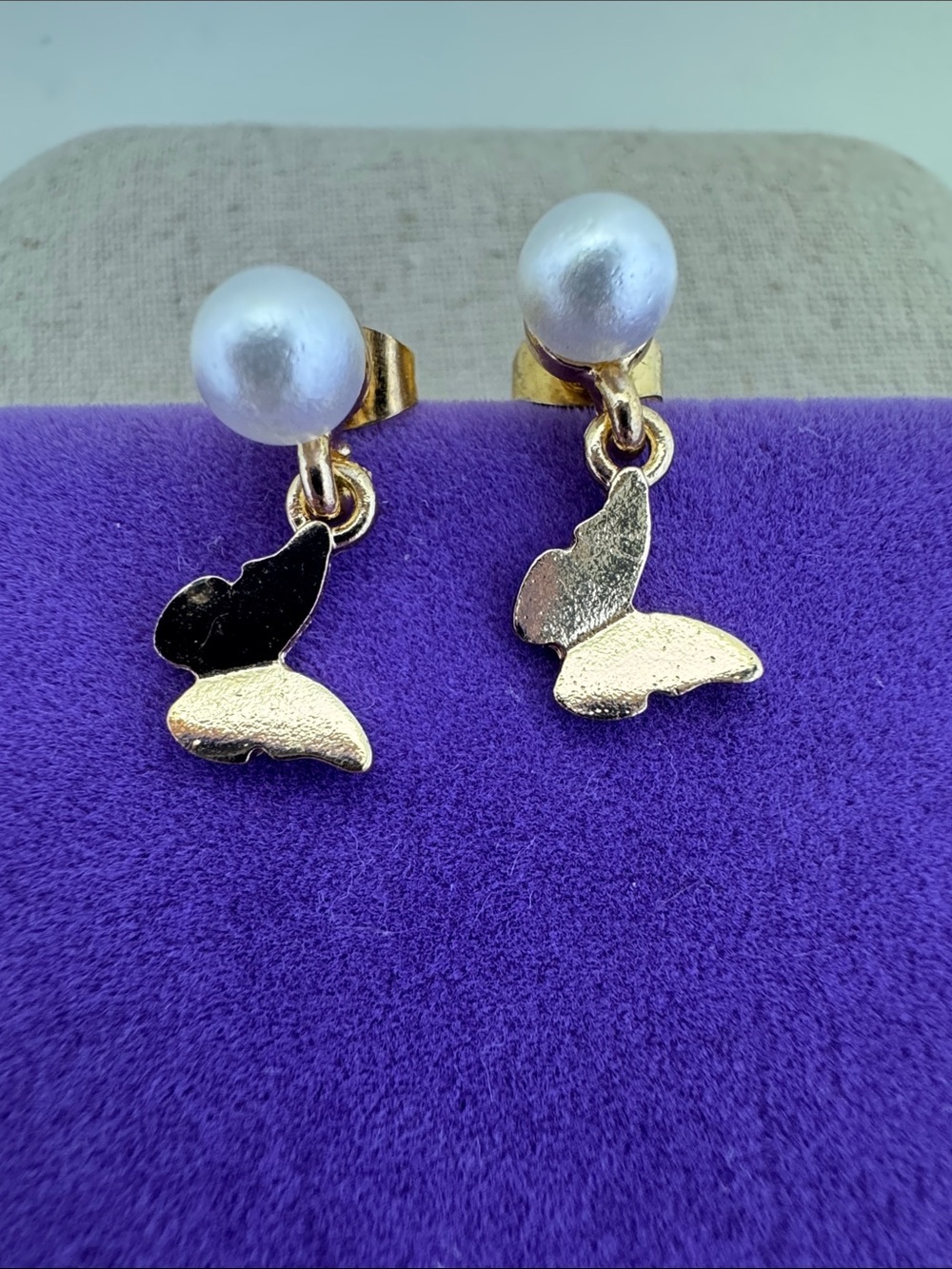 💛 Classic Gold Tone Butterfly Pearl Stud Earrings | Whimsical Nature